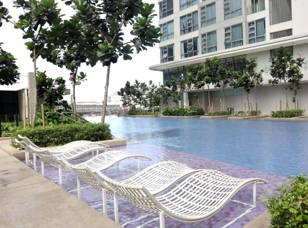 Pangsapuri Pool World At Robertson Kuala Lumpur