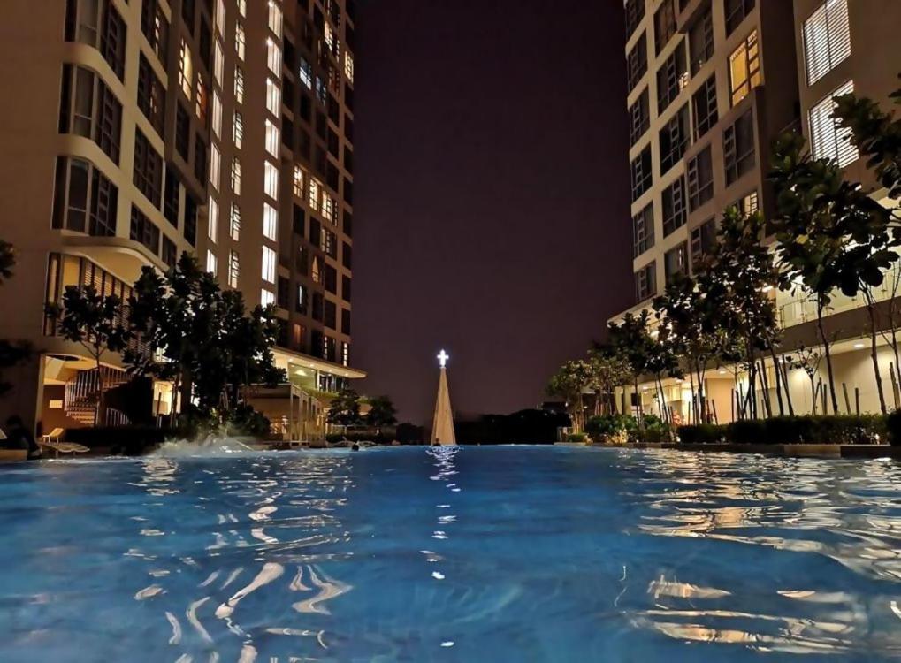 Pool World At Robertson Pangsapuri Kuala Lumpur
